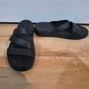 Crocs women's size 10 black sandals